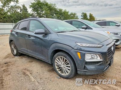 Czwarte zdjęcie samochodu z boku: 2018 HYUNDAI KONA SEL VIN:KM8K22AA5JU072081 - miniatura