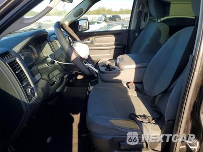 Zdjęcie 7 z 13 samochodu: 2017 RAM 1500 ST VIN:1C6RR6KT1HS825947 - miniatura