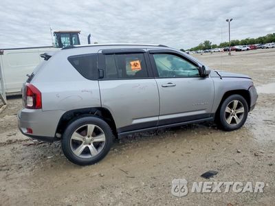 Trzecie zdjęcie samochodu z tyłu: 2017 JEEP COMPASS LATITUDE VIN:1C4NJCEB4HD169277 - miniatura