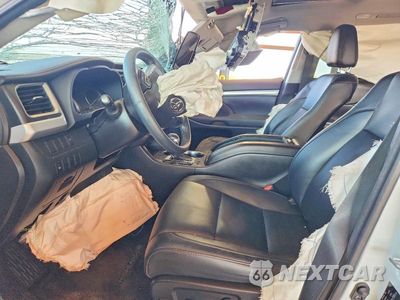 Zdjęcie 7 z 14 samochodu: 2016 TOYOTA HIGHLANDER XLE VIN:5TDKKRFH4GS505115 - miniatura