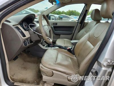 Zdjęcie 7 z 12 samochodu: 2010 FORD FOCUS SE VIN:1FAHP3FN8AW114335 - miniatura