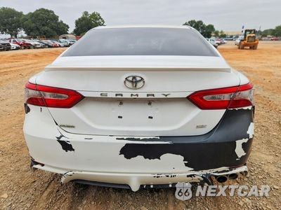 Zdjęcie 6 z 12 samochodu: 2018 TOYOTA CAMRY SE VIN:4T1B11HK2JU085785 - miniatura