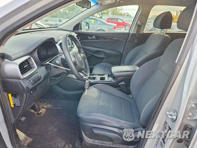 Zdjęcie 7 z 13 samochodu: 2018 KIA SORENTO LX V6 VIN:5XYPGDA52JG426084 - miniatura