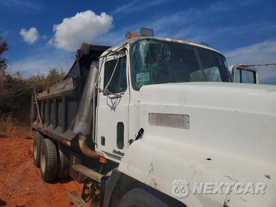 Zdjęcie 12 z 12 samochodu: 1998 MACK 600 CH600 VIN:1M1AA13Y7WW094215 - miniatura