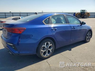 Trzecie zdjęcie samochodu z tyłu: 2021 KIA FORTE LXS VIN:3KPF24AD8ME335436 - miniatura