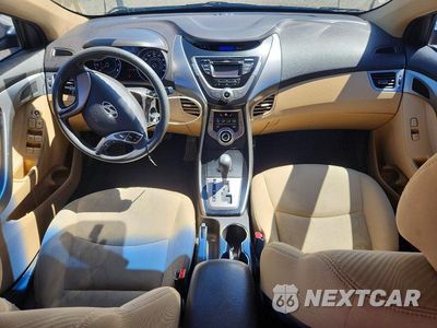 Zdjęcie 8 z 12 samochodu: 2013 HYUNDAI ELANTRA GLS VIN:5NPDH4AE2DH191909 - miniatura