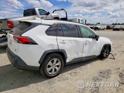 Trzecie zdjęcie samochodu z tyłu: 2019 TOYOTA RAV4 LE VIN:2T3F1RFV1KW017273 - miniatura
