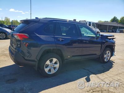 Trzecie zdjęcie samochodu z tyłu: 2021 TOYOTA RAV4 HYBRID XLE VIN:2T3R6RFV5MW010571 - miniatura