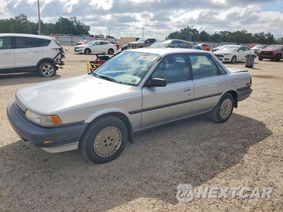 1989 TOYOTA CAMRY DELUXE 4T1SV21E6KU109005 - główne zdjęcie licytacji z USA - miniatura