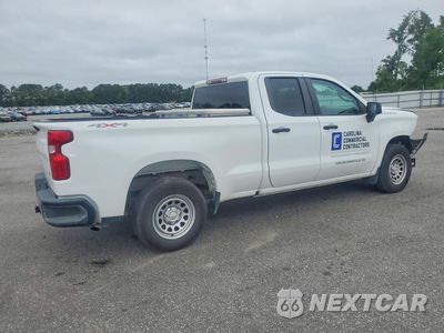 Trzecie zdjęcie samochodu z tyłu: 2020 CHEVROLET SILVERADO K1500 VIN:1GCRYAEFXLZ137644 - miniatura