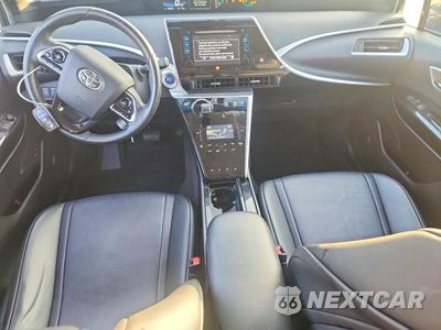 Zdjęcie 8 z 12 samochodu: 2017 TOYOTA MIRAI BASE VIN:JTDBVRBD9HA002639 - miniatura