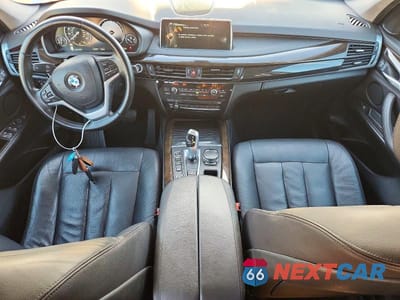 Zdjęcie 8 z 14 samochodu: 2016 BMW X5 XDR40E VIN:5UXKT0C58G0S79150 - miniatura