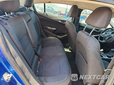 Zdjęcie 10 z 12 samochodu: 2018 CHEVROLET CRUZE LT VIN:3G1BE6SMXJS633637 - miniatura