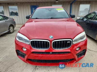 Piąte zdjęcie samochodu w środku: 2017 BMW X6 M VIN:5YMKW8C52H0R43989 - miniatura