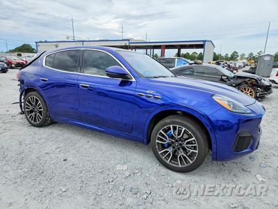 Czwarte zdjęcie samochodu z boku: 2023 MASERATI GRECALE GT VIN:ZN682AVA4P7437598 - miniatura