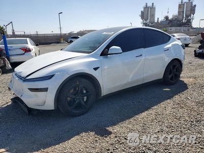 2026 TESLA MODEL Y 7SAYGDEE8TF374326 - główne zdjęcie licytacji z USA - miniatura