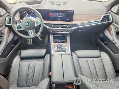 Zdjęcie 8 z 13 samochodu: 2026 BMW X5 M60I VIN:5UX33EU08T9304798 - miniatura