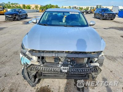 Piąte zdjęcie samochodu w środku: 2019 NISSAN ALTIMA S VIN:1N4BL4BV1KC172688 - miniatura