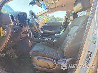 Zdjęcie 7 z 13 samochodu: 2021 KIA SPORTAGE LX VIN:KNDPMCAC3M7931909 - miniatura