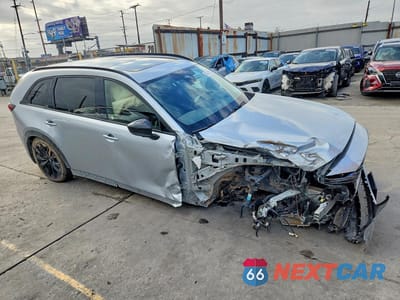 Czwarte zdjęcie samochodu z boku: 2025 MAZDA CX-90 PREMIUM SPORT VIN:JM3KKCHD4S1217597 - miniatura