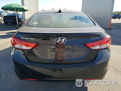Zdjęcie 6 z 12 samochodu: 2013 HYUNDAI ELANTRA GLS VIN:KMHDH4AE6DU732297 - miniatura
