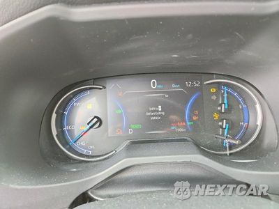 Zdjęcie 9 z 13 samochodu: 2025 TOYOTA RAV4 HYBRID XLE VIN:JTMRWRFV7SD303057 - miniatura