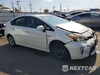 Czwarte zdjęcie samochodu z boku: 2014 TOYOTA PRIUS TWO VIN:JTDKN3DU1E1780410 - miniatura