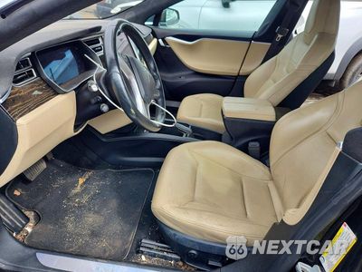 Zdjęcie 7 z 12 samochodu: 2016 TESLA MODEL S VIN:5YJSA1E2XGF143930 - miniatura