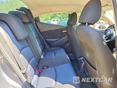 Zdjęcie 10 z 12 samochodu: 2019 TOYOTA YARIS LE VIN:3MYDLBYV4KY512505 - miniatura