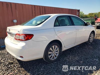 Trzecie zdjęcie samochodu z tyłu: 2013 TOYOTA COROLLA LE VIN:2T1BU4EE4DC065700 - miniatura