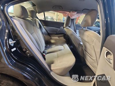 Zdjęcie 10 z 13 samochodu: 2012 HONDA CIVIC LX VIN:19XFB2F51CE307661 - miniatura