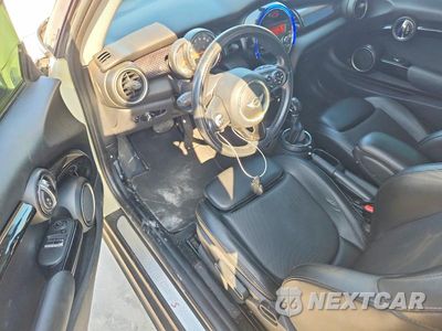 Zdjęcie 8 z 12 samochodu: 2015 MINI COOPER S VIN:WMWXP7C52F2A33850 - miniatura