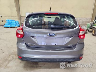Zdjęcie 6 z 12 samochodu: 2014 FORD FOCUS SE VIN:1FADP3K20EL186504 - miniatura