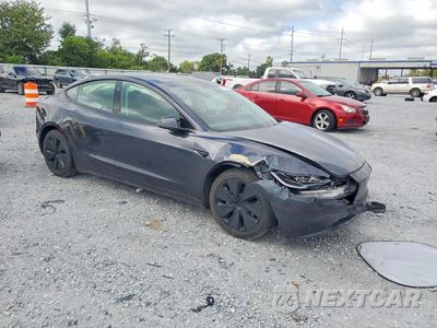 Czwarte zdjęcie samochodu z boku: 2024 TESLA MODEL 3 VIN:5YJ3E1EA9RF757998 - miniatura