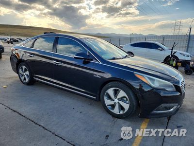 Czwarte zdjęcie samochodu z boku: 2016 HYUNDAI SONATA HYBRID LIMITED VIN:KMHE34L11GA017415 - miniatura