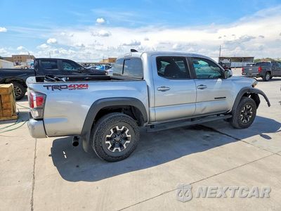 Trzecie zdjęcie samochodu z tyłu: 2022 TOYOTA TACOMA TRD OFF-ROAD VIN:3TMCZ5AN6NM503367 - miniatura