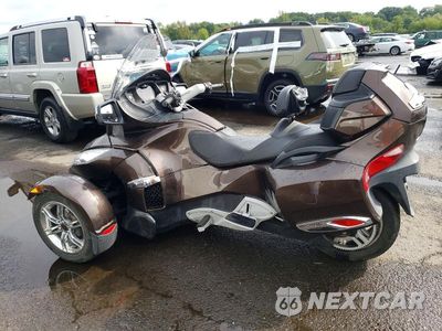 Trzecie zdjęcie samochodu z tyłu: 2012 CAN-AM SPYDER ROADSTER RT-LTD VIN:2BXJBRC13CV001216 - miniatura