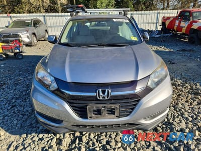 Piąte zdjęcie samochodu w środku: 2018 HONDA HR-V LX VIN:3CZRU6H37JG728256 - miniatura