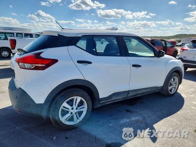 Trzecie zdjęcie samochodu z tyłu: 2020 NISSAN KICKS S VIN:3N1CP5BV9LL496957 - miniatura