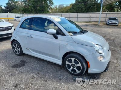 Czwarte zdjęcie samochodu z boku: 2017 FIAT 500 ELECTRIC VIN:3C3CFFGE0HT682395 - miniatura
