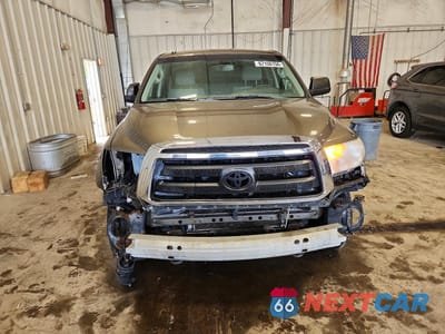 Piąte zdjęcie samochodu w środku: 2012 TOYOTA TUNDRA CREWMAX SR5 VIN:5TFDM5F10CX030890 - miniatura