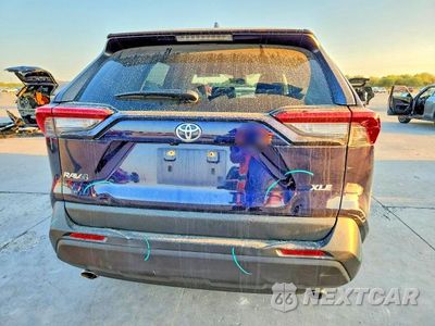 Zdjęcie 6 z 13 samochodu: 2023 TOYOTA RAV4 XLE PREMIUM VIN:JTMC1RFV8PJ025217 - miniatura