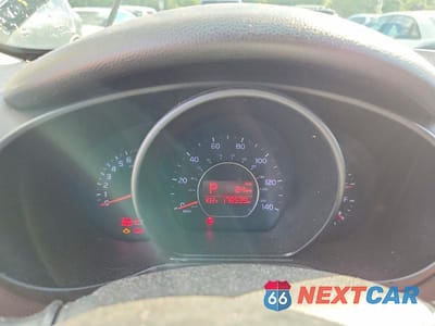 Zdjęcie 9 z 12 samochodu: 2016 KIA SOUL + VIN:KNDJP3A50G7323591 - miniatura