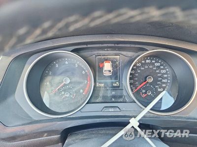 Zdjęcie 9 z 13 samochodu: 2018 VOLKSWAGEN TIGUAN SE VIN:3VV3B7AX9JM066378 - miniatura
