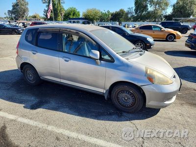 Czwarte zdjęcie samochodu z boku: 2007 HONDA FIT VIN:JHMGD37447S048286 - miniatura