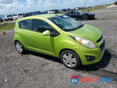 Czwarte zdjęcie samochodu z boku: 2014 CHEVROLET SPARK LS VIN:KL8CB6S98EC404796 - miniatura