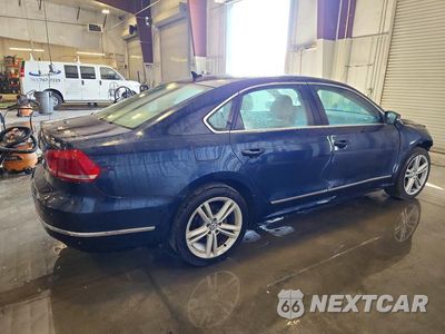 Trzecie zdjęcie samochodu z tyłu: 2013 VOLKSWAGEN PASSAT SEL VIN:1VWCN7A37DC125658 - miniatura