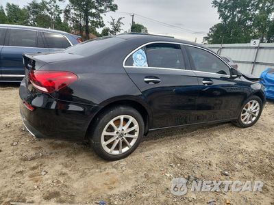 Trzecie zdjęcie samochodu z tyłu: 2019 MERCEDES-BENZ A 220 4MATIC VIN:WDD3G4FB0KW025270 - miniatura