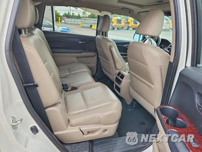 Zdjęcie 11 z 14 samochodu: 2016 HONDA PILOT EXL VIN:5FNYF6H57GB034193 - miniatura