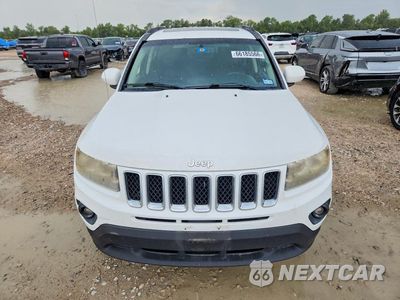 Piąte zdjęcie samochodu w środku: 2014 JEEP COMPASS LATITUDE VIN:1C4NJCEB3ED503262 - miniatura